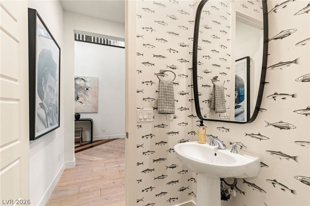 10125 Sequoia Glen Avenue, Las Vegas, NV 89166