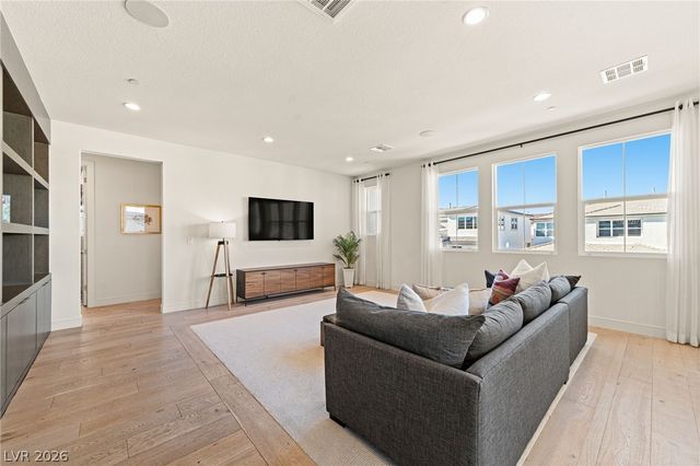 10125 Sequoia Glen Avenue, Las Vegas, NV 89166
