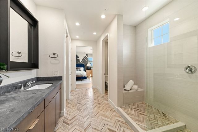 10125 Sequoia Glen Avenue, Las Vegas, NV 89166