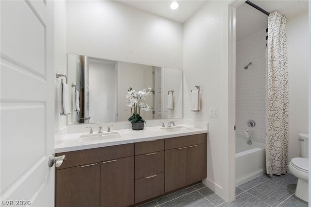 10125 Sequoia Glen Avenue, Las Vegas, NV 89166