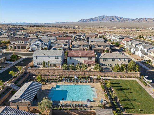 10125 Sequoia Glen Avenue, Las Vegas, NV 89166