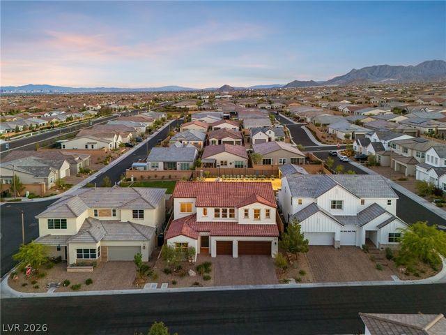 10125 Sequoia Glen Avenue, Las Vegas, NV 89166