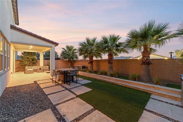 10125 Sequoia Glen Avenue, Las Vegas, NV 89166