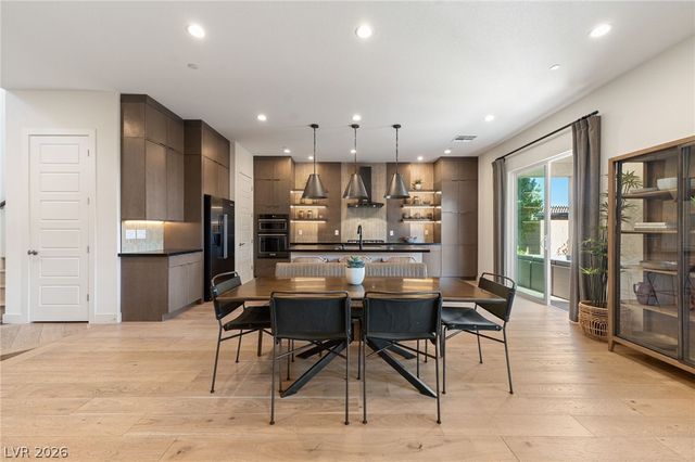 10125 Sequoia Glen Avenue, Las Vegas, NV 89166