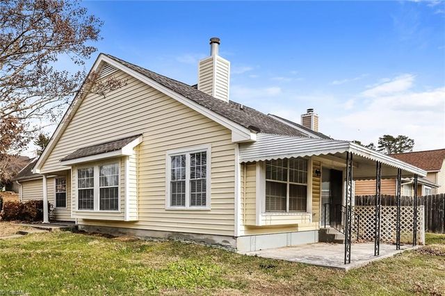 400 Amberly Drive, High Point, NC 27282