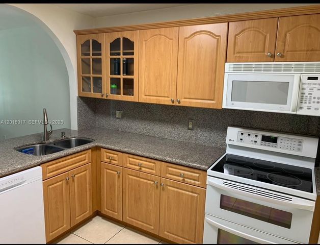 7915 Camino Real N217, Miami, FL 33143