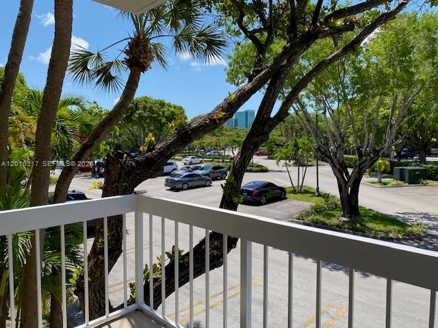 7915 Camino Real N217, Miami, FL 33143