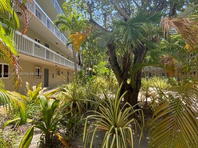 7915 Camino Real N217, Miami, FL 33143