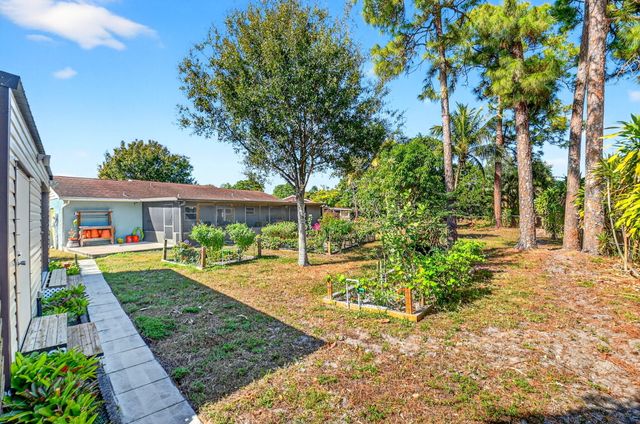 1120 Cameo Circle, West Palm Beach, FL 33417