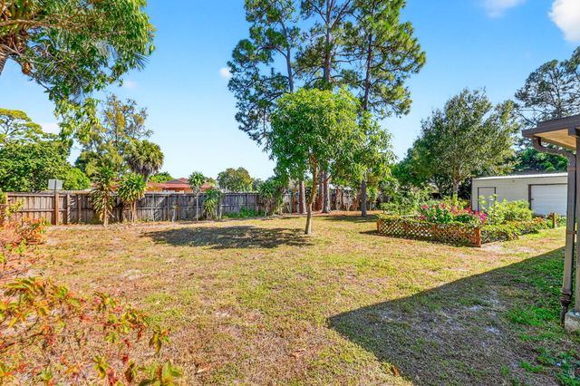 1120 Cameo Circle, West Palm Beach, FL 33417