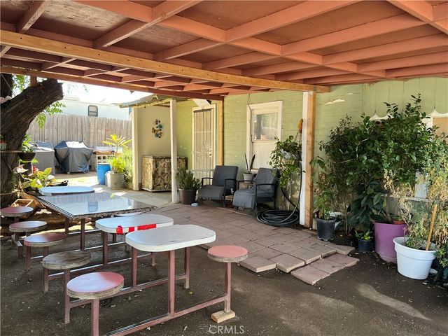 9206 Limonite, Jurupa Valley, CA 92509
