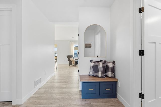 2008 Lakepark Avenue, Alexandria, MN 56308