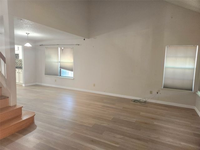 2101 Churchill Downs Drive, Arlington, TX 76017