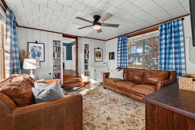 200 Riggs Circle, Marshall, TX 75670