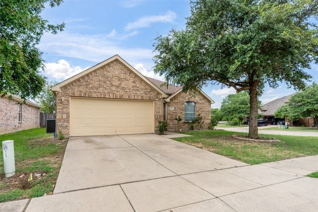 5145 Meandering Creek Court, Fort Worth, TX 76179