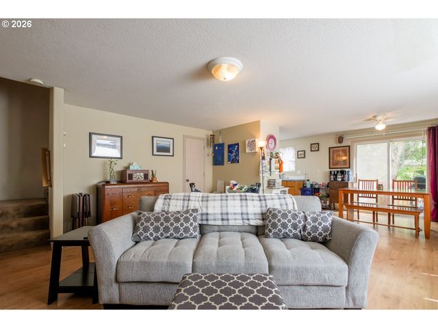 1125 W 35TH Way, Vancouver, WA 98660
