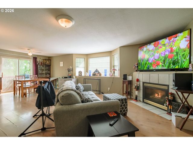 1125 W 35TH Way, Vancouver, WA 98660