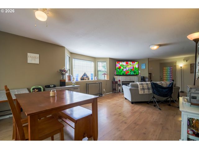 1125 W 35TH Way, Vancouver, WA 98660