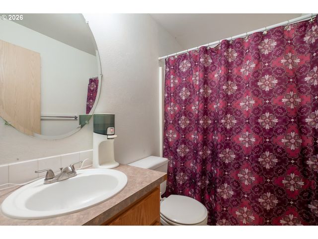 1125 W 35TH Way, Vancouver, WA 98660