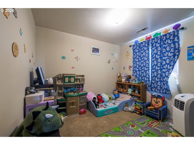 1125 W 35TH Way, Vancouver, WA 98660