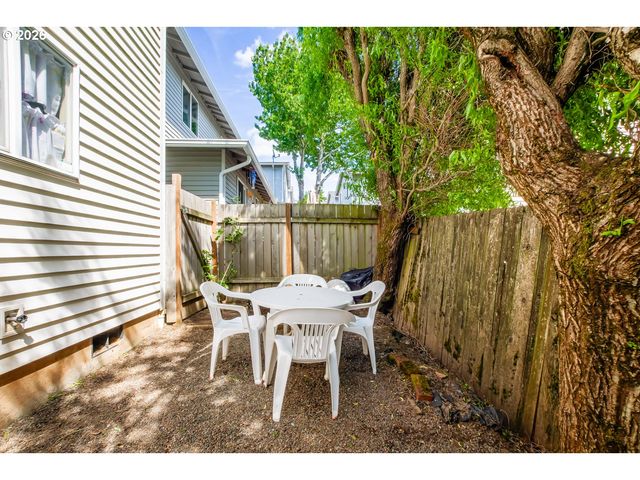 1125 W 35TH Way, Vancouver, WA 98660