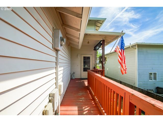 1125 W 35TH Way, Vancouver, WA 98660
