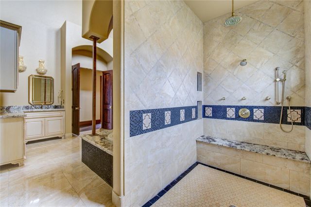 903 Chenango Drive, Angleton, TX 77515