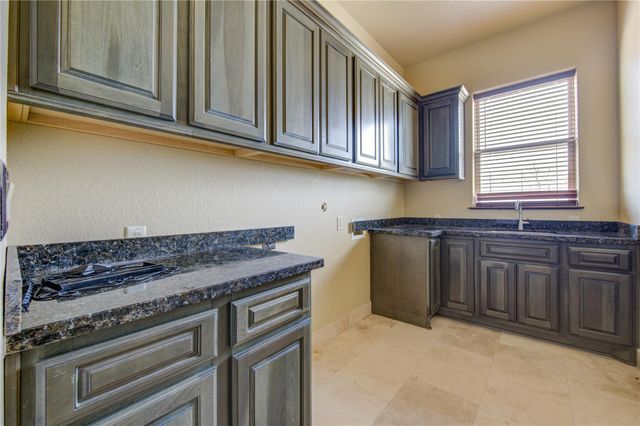 903 Chenango Drive, Angleton, TX 77515