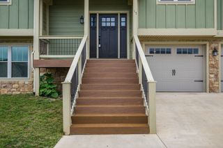 17 MCILWEE LN, Staunton, VA 24401