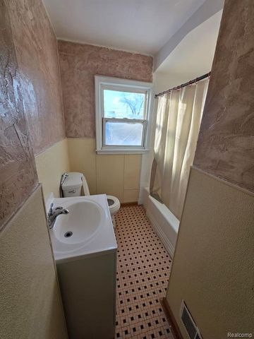 6409 Archdale Street, Detroit, MI 48228