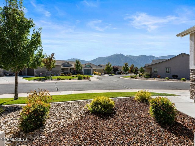 744 E Cottage Loop, Gardnerville, NV 89460