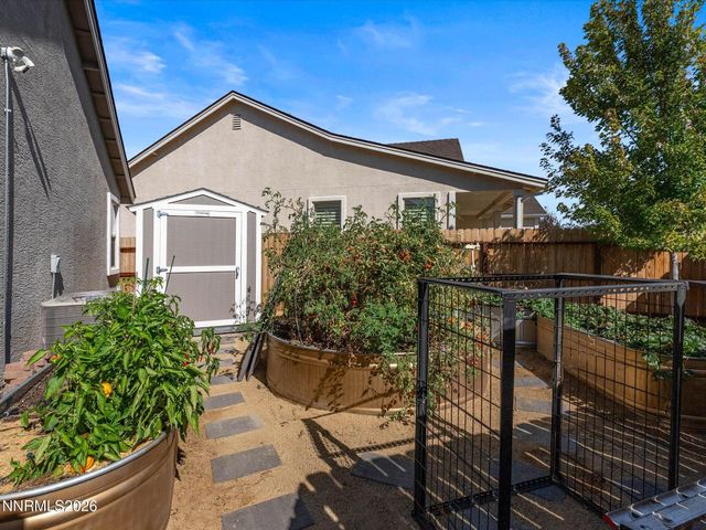 744 E Cottage Loop, Gardnerville, NV 89460