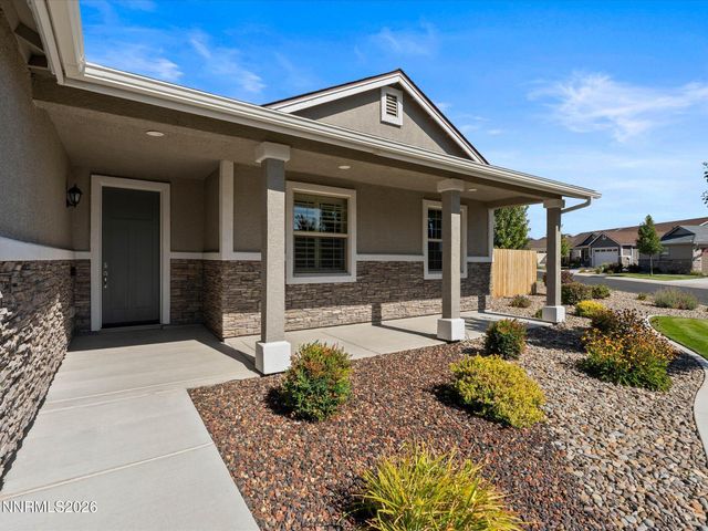 744 E Cottage Loop, Gardnerville, NV 89460
