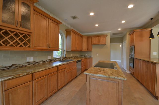 4510 Elmstone Court, Houston, TX 77345