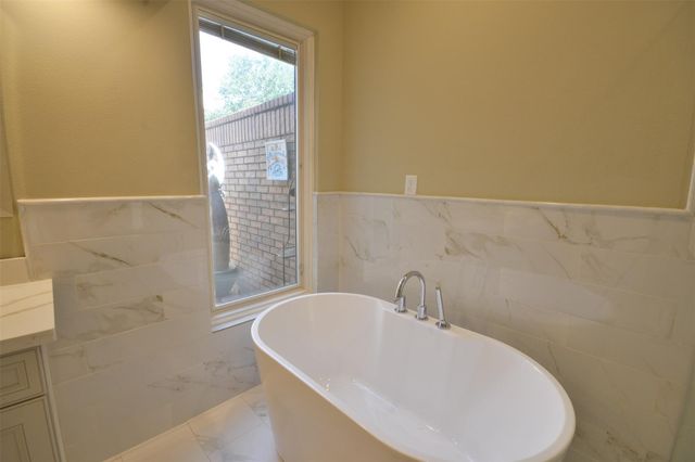 4510 Elmstone Court, Houston, TX 77345