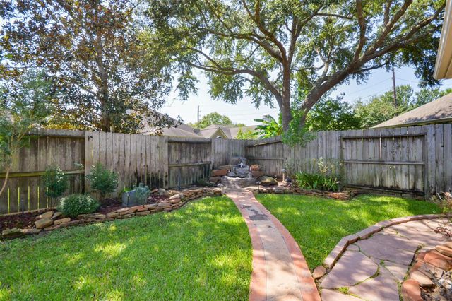 4510 Elmstone Court, Houston, TX 77345