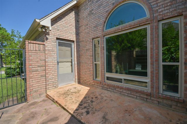 4510 Elmstone Court, Houston, TX 77345
