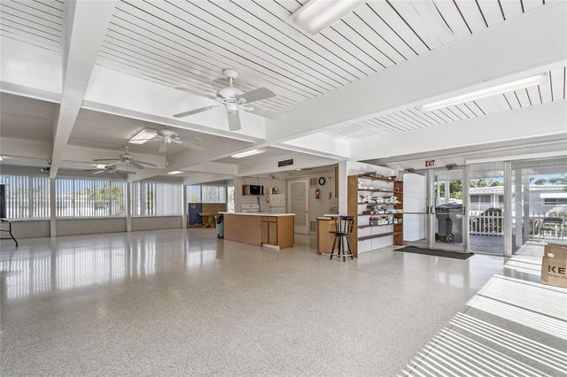 5800 29TH WAY N 23, St Petersburg, FL 33714