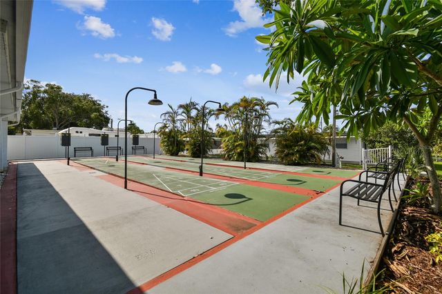 5800 29TH WAY N 23, St Petersburg, FL 33714