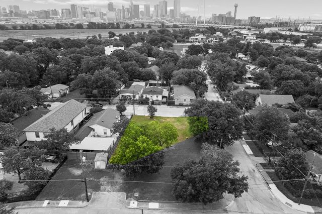 3305 Brantley Street, Dallas, TX 75212