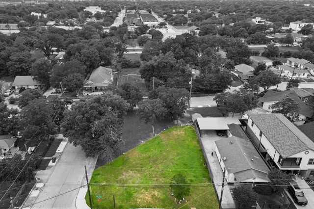 3305 Brantley Street, Dallas, TX 75212