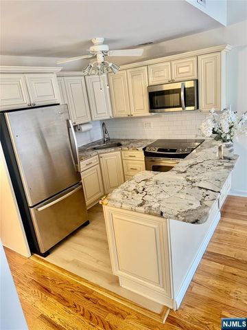 77 Liberty Street 26, Little Ferry, NJ 07643