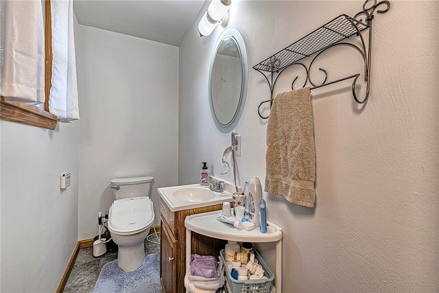 392 Longs Road, Unity Twp, PA 15650