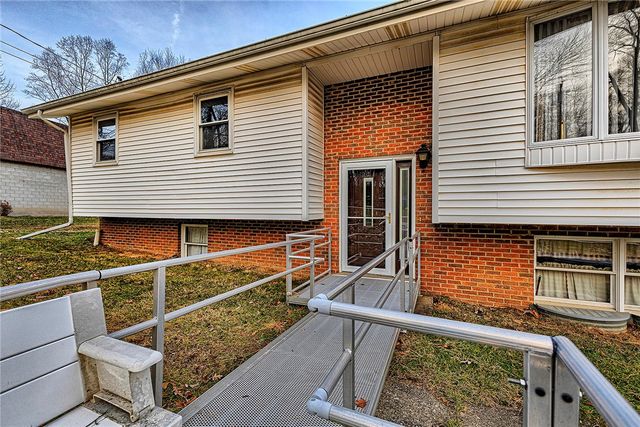 392 Longs Road, Unity Twp, PA 15650