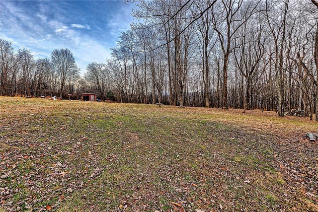 392 Longs Road, Unity Twp, PA 15650