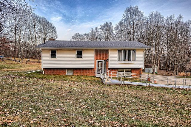392 Longs Road, Unity Twp, PA 15650
