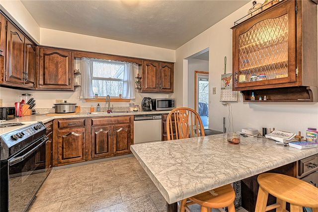 392 Longs Road, Unity Twp, PA 15650