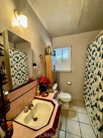 904 E Stockton, Compton, CA 90221