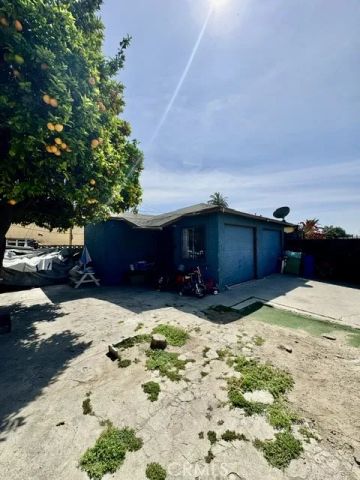 904 E Stockton, Compton, CA 90221