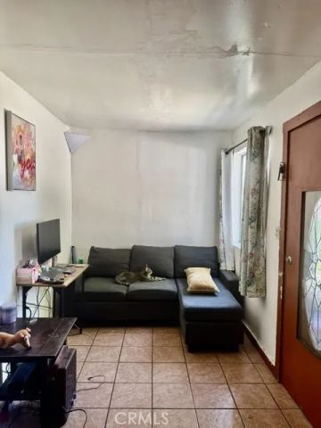 904 E Stockton, Compton, CA 90221